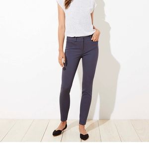 NWT Loft skinny pants! Perfect for ALL seasons!